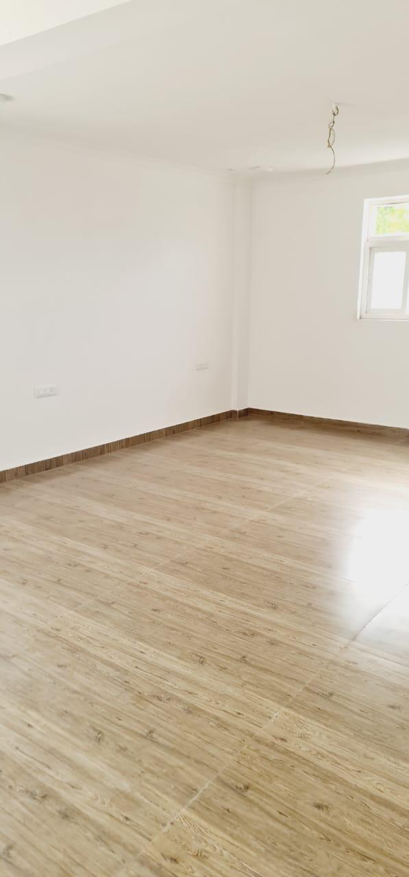 4WhatsApp Image 2025-07-17 at 14.31.45_30702733.jpg